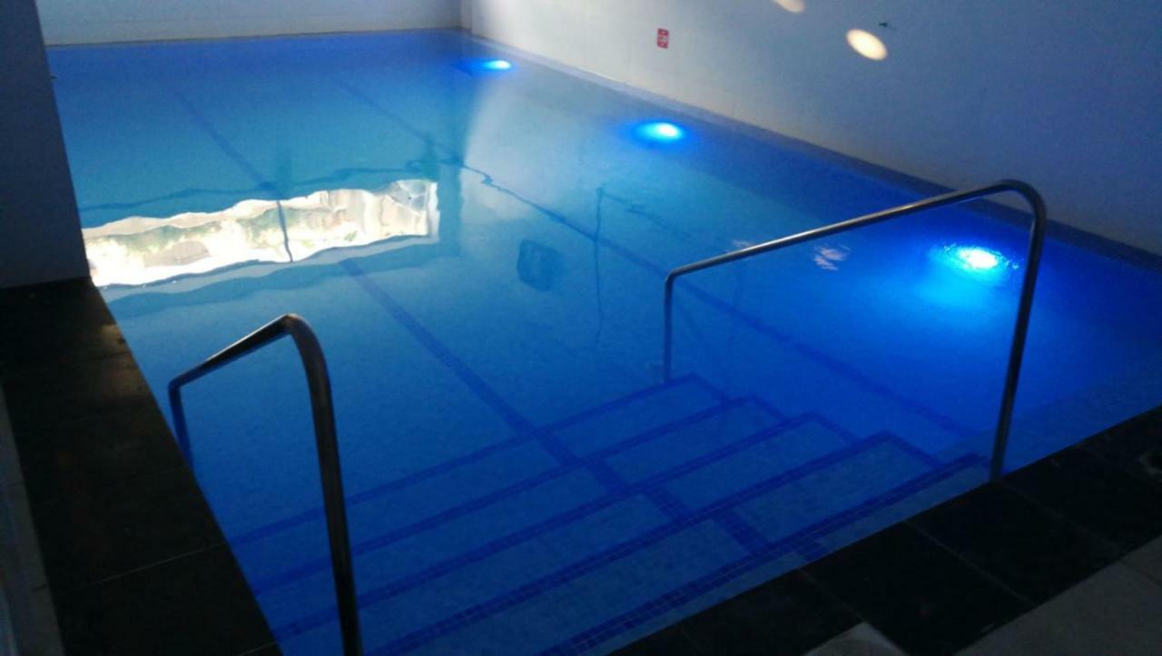 The Pearl Apartment Yehud-Monosson Екстериор снимка